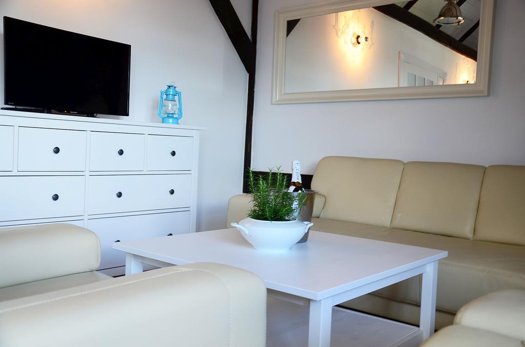 Stare Sady Chillout Rooms "Pod Jabloniami" Mikołajki Oda fotoğraf